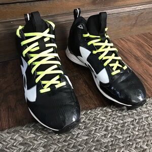 Under Armour Baseball Cleats Harper 1286601-001 Boys 3022062-400 Shoes 4.5 Y